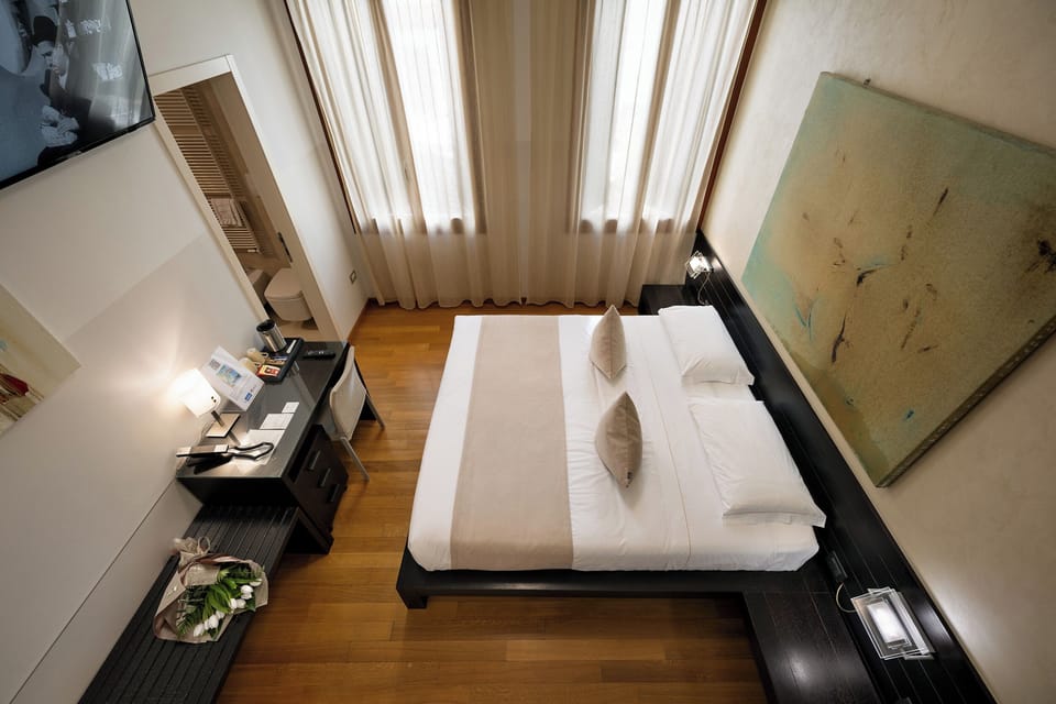 Comfort Double Room | Premium bedding, minibar, in-room safe, individually furnished