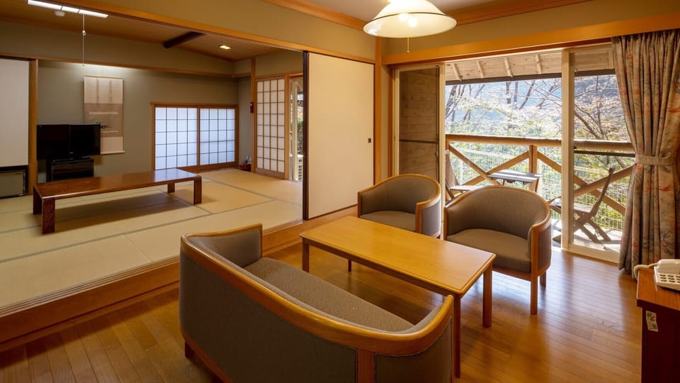 Deluxe Cottage | 1 bedroom, in-room safe, blackout drapes, WiFi (free)