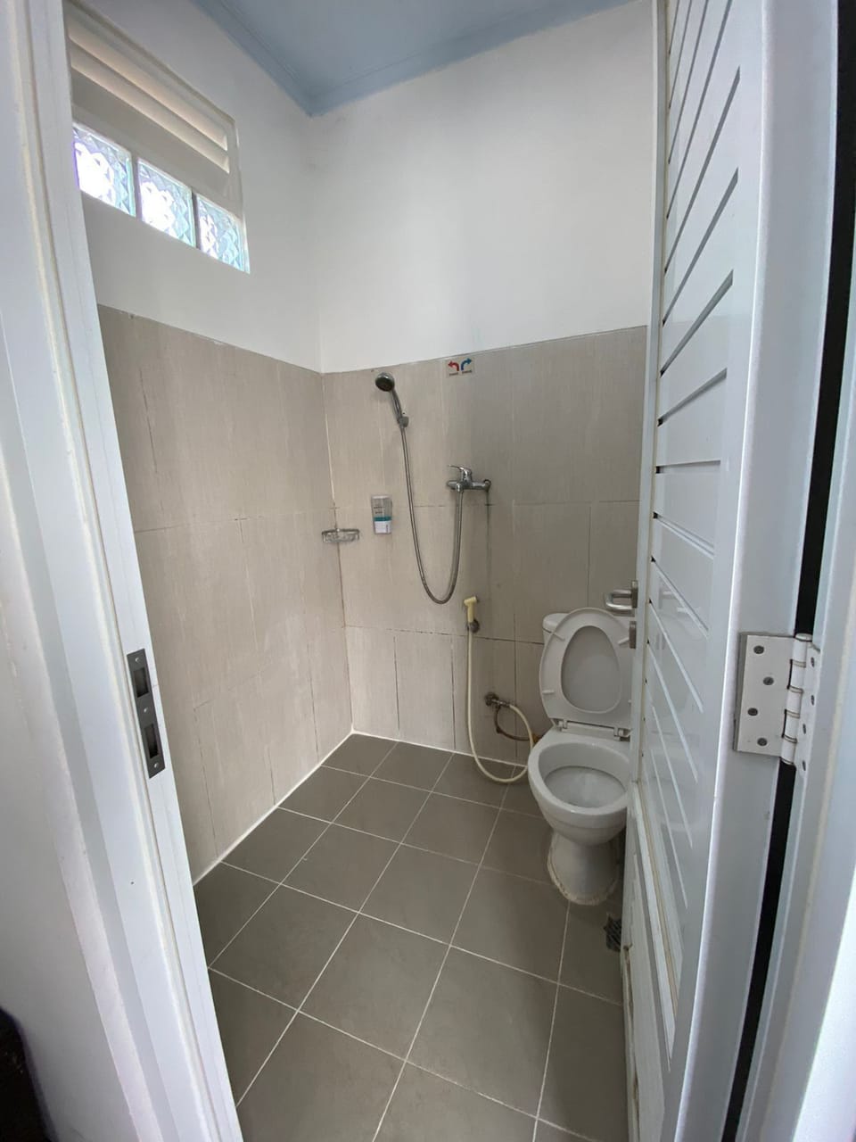 Deluxe Double Room | Bathroom | Shower, towels, soap