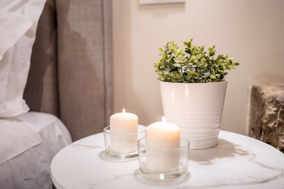 Bedroom, Room Detail