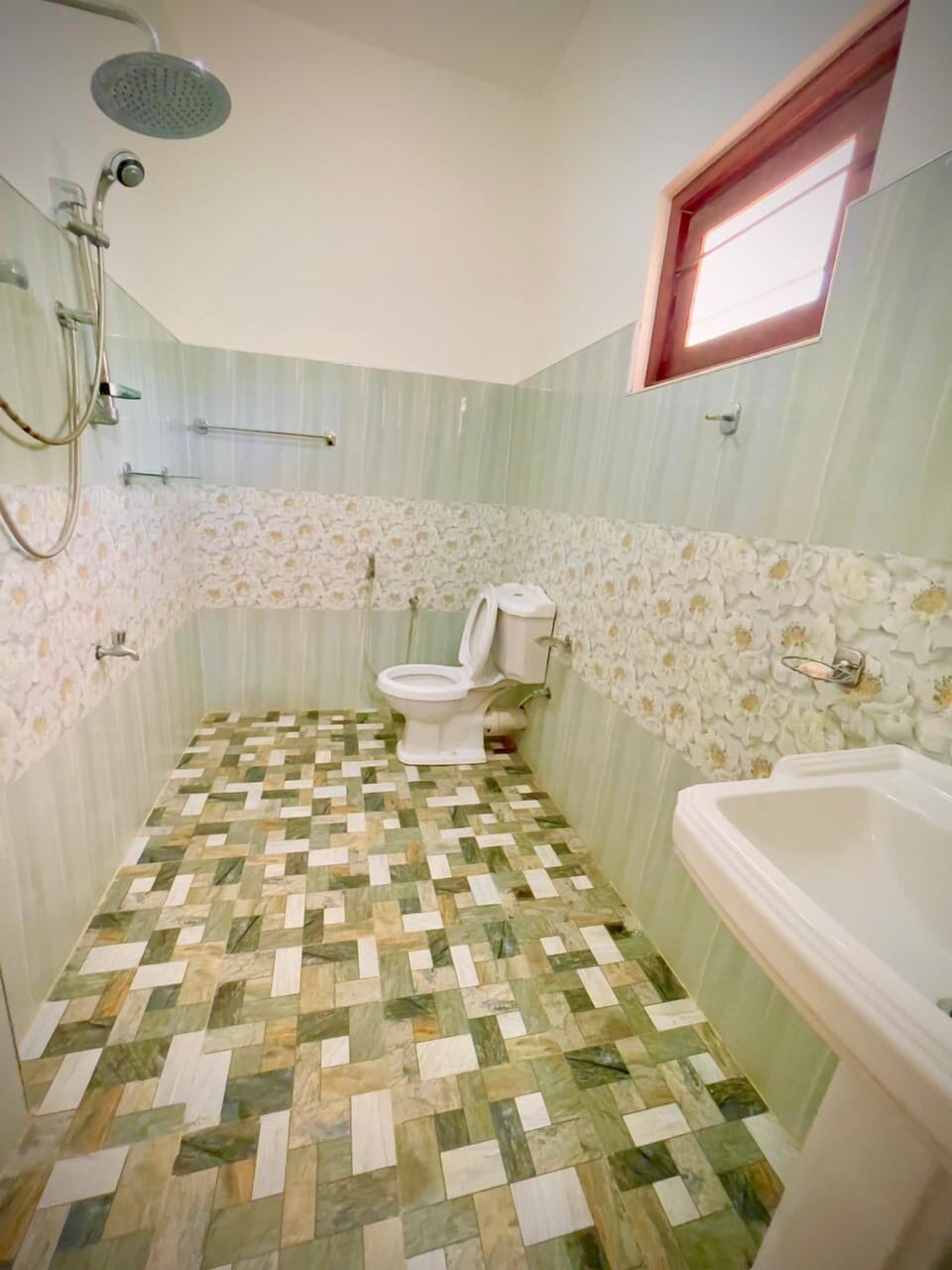 Comfort Quadruple Room, Patio, Garden View | Bathroom | Hair dryer, bidet, towels, soap