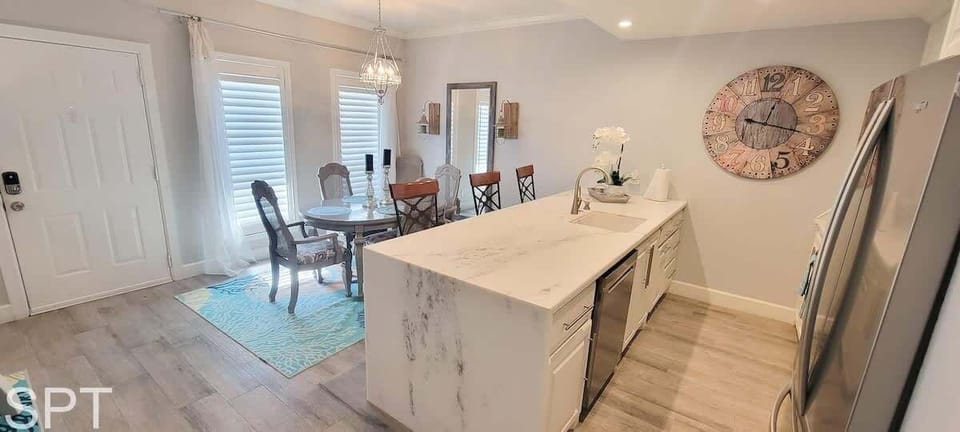 Apartment, 2 Bedrooms | Private kitchen | Coffee/tea maker, fridge, oven, toaster