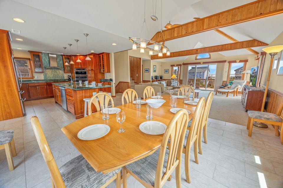 Surf or Sound Realty - 1207 - About Time - Dining Area -4