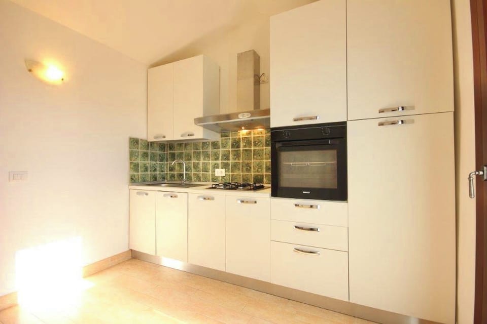 Superior Villa | Private kitchen | Fridge, microwave, oven, dishwasher