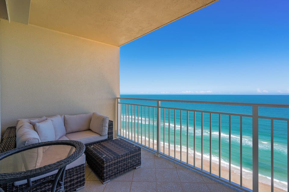 Private, Oceanfront Balcony