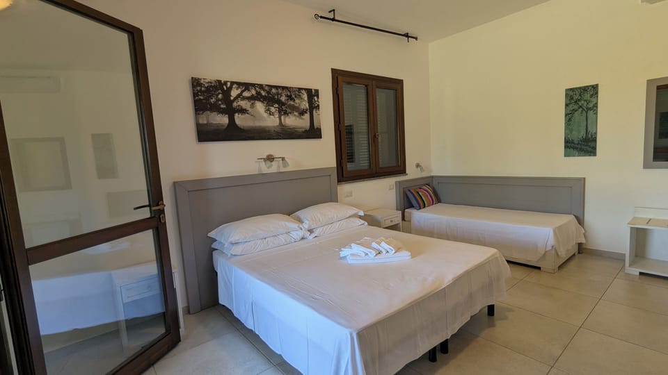 Superior Room | Desk, laptop workspace, free WiFi, bed sheets