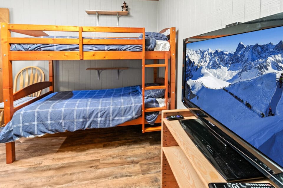 Bunk Room TV