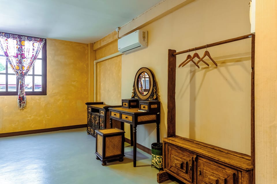 Superior Triple Room | Desk, free WiFi