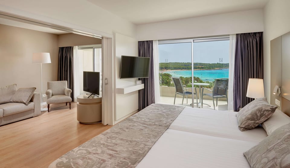 Minibar, in-room safe, desk, blackout drapes