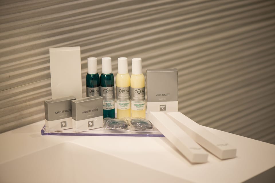 Room amenity