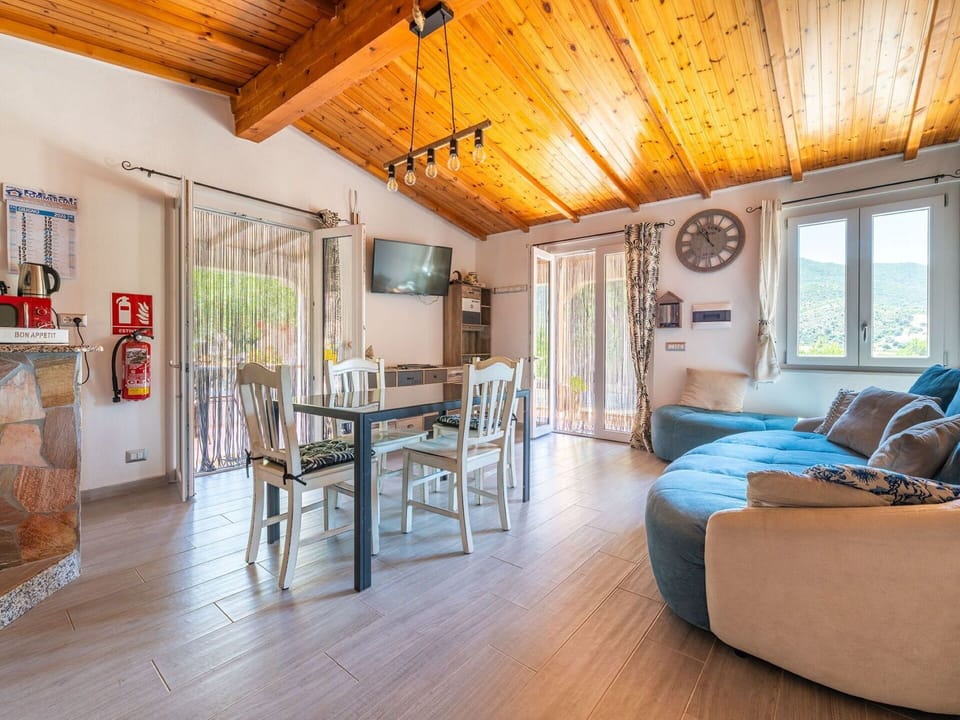 Wood, Furniture, Home, Interior Design, House, Floor, Flooring, Cottage, Door, Chair
