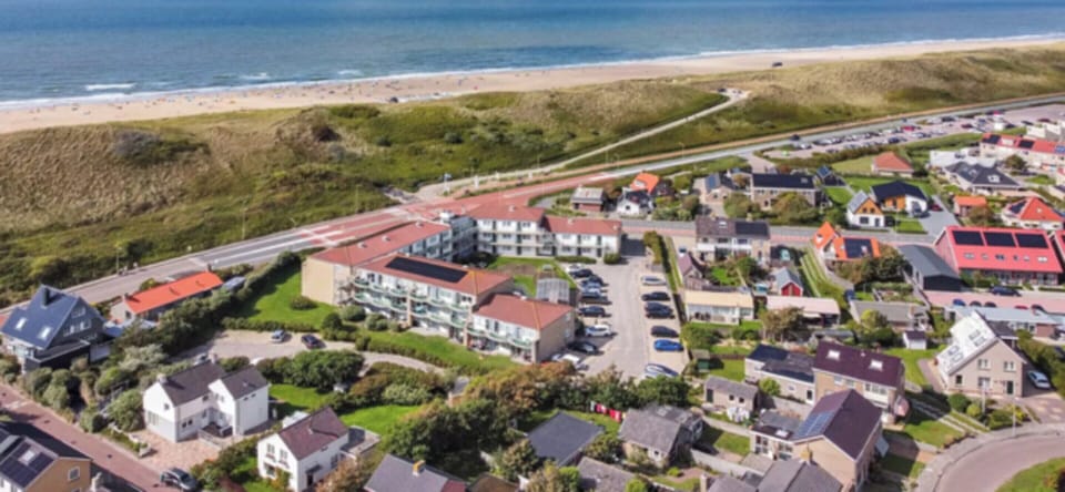 Idyllic Coastal Base w/ Garden House in Callantsoog