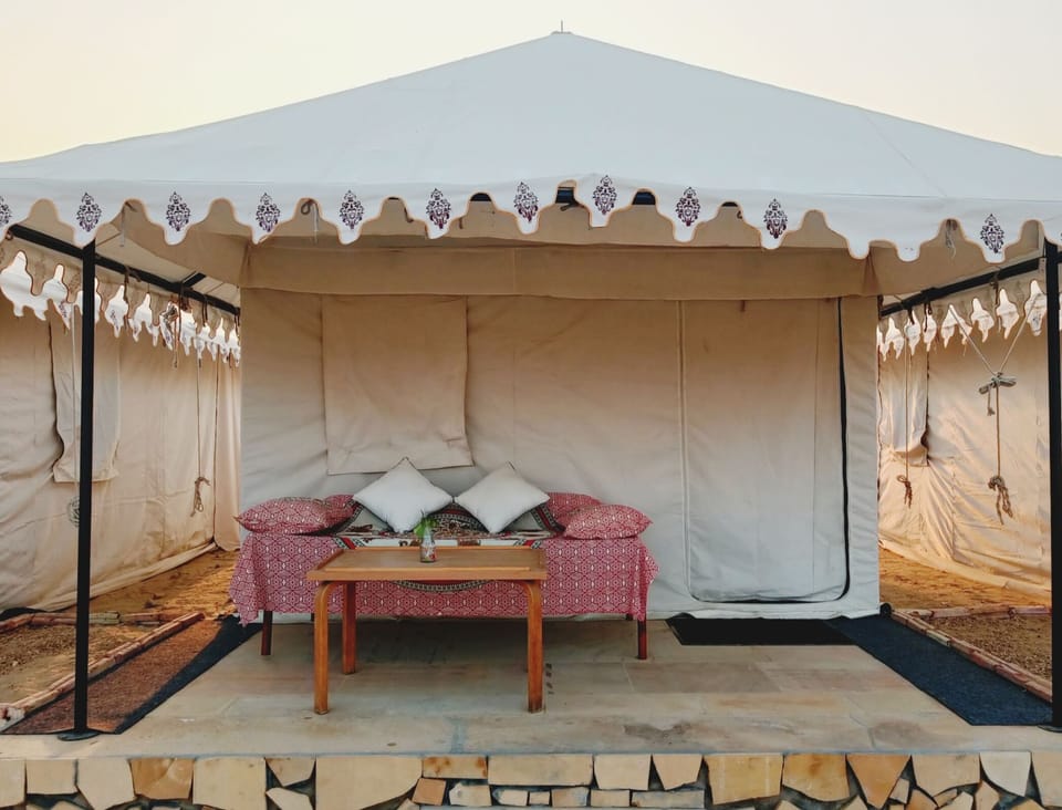 Luxury Suite, Desert View | WiFi (free)