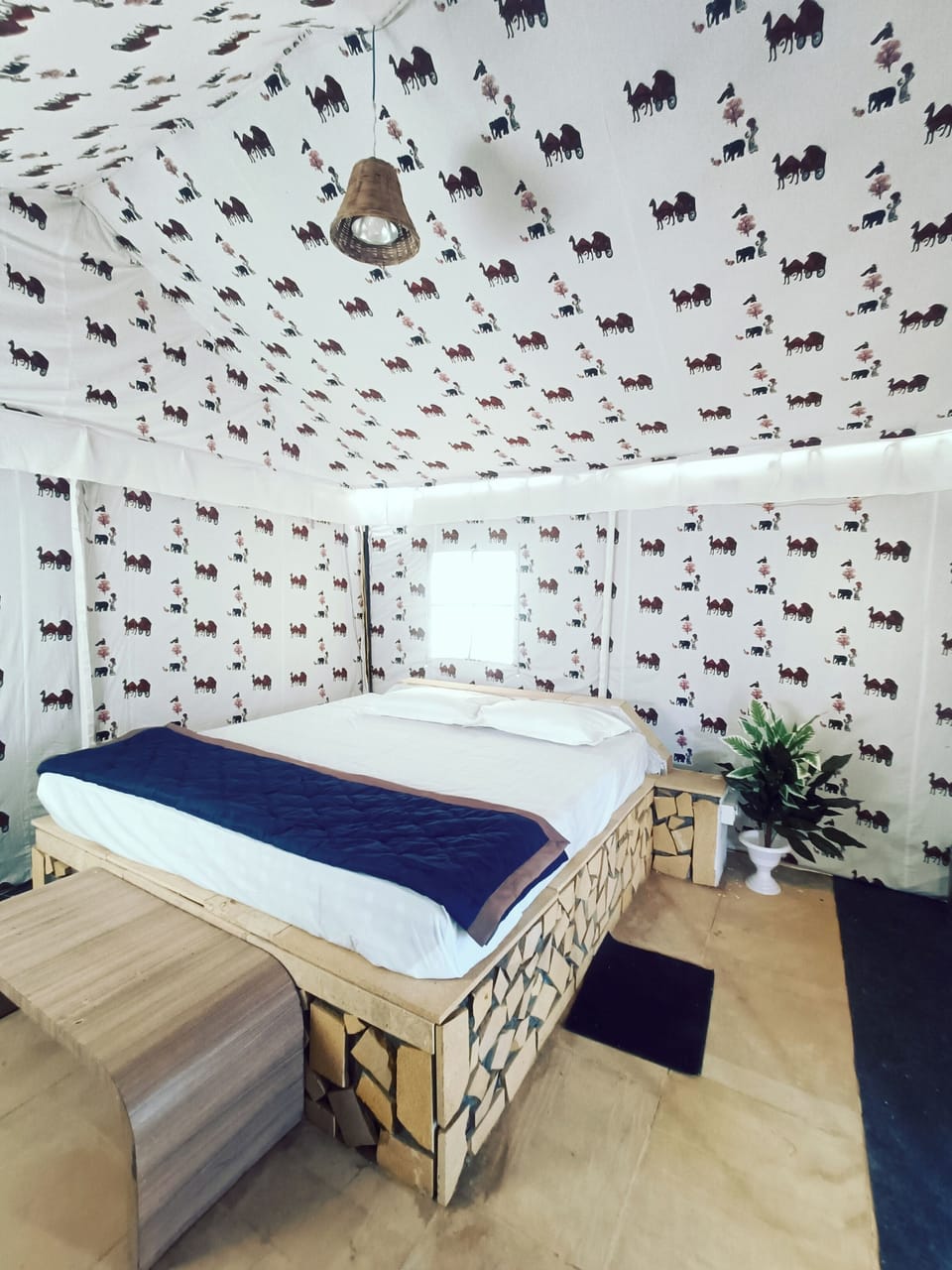 Deluxe Double Room, Desert View | Living area