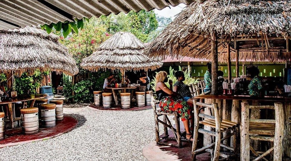 Studio | Outdoor dining
