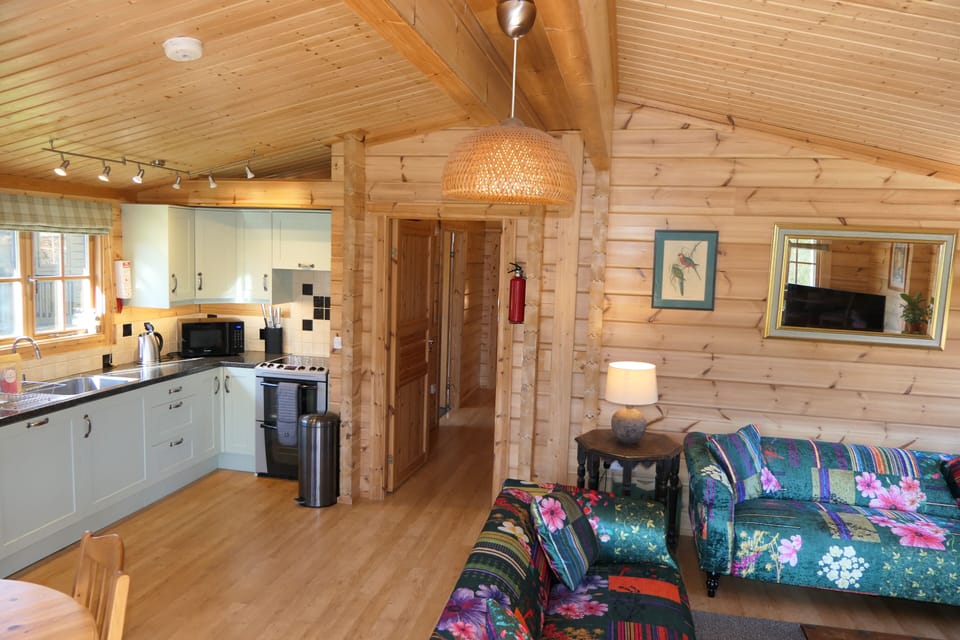 Cabin, 2 Bedrooms (Dragonfly) | 1 bedroom, free WiFi