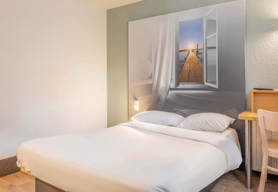 Double Room, Non Smoking | Egyptian cotton sheets, premium bedding, pillowtop beds