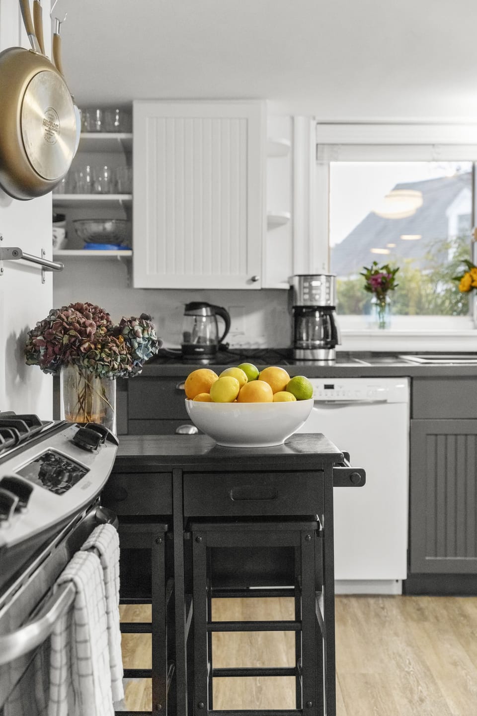 Whether it’s morning coffee or evening cocktails, this modern space is perfect.