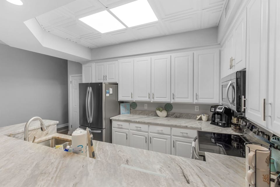 Fully Stocked Kitchen