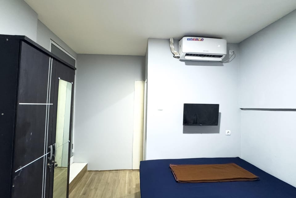 Standard Double Room | Desk, laptop workspace, free WiFi