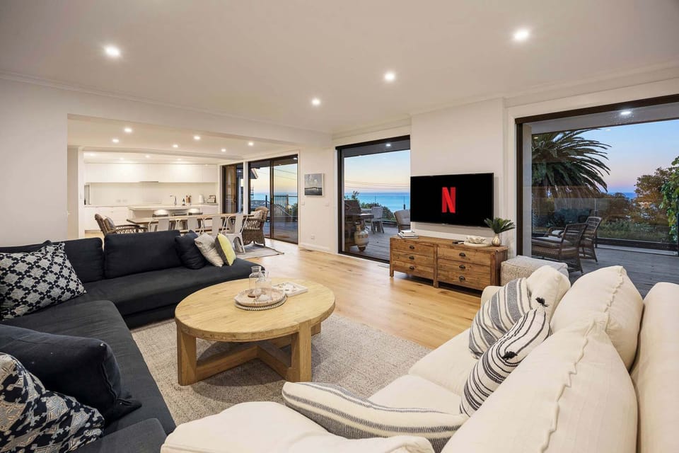Spacious, sunlit living area
