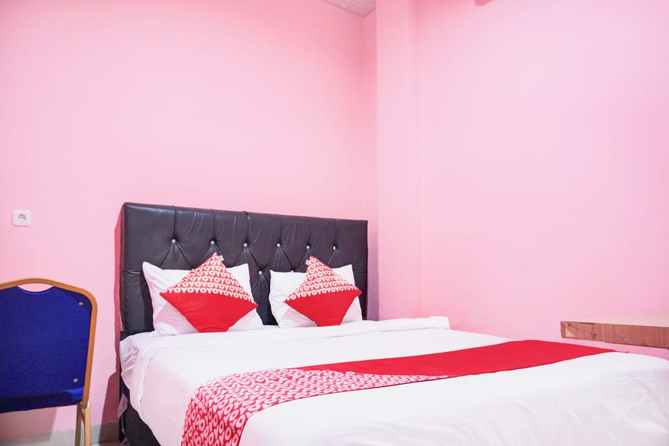Standard Double Room | WiFi (free), bed sheets