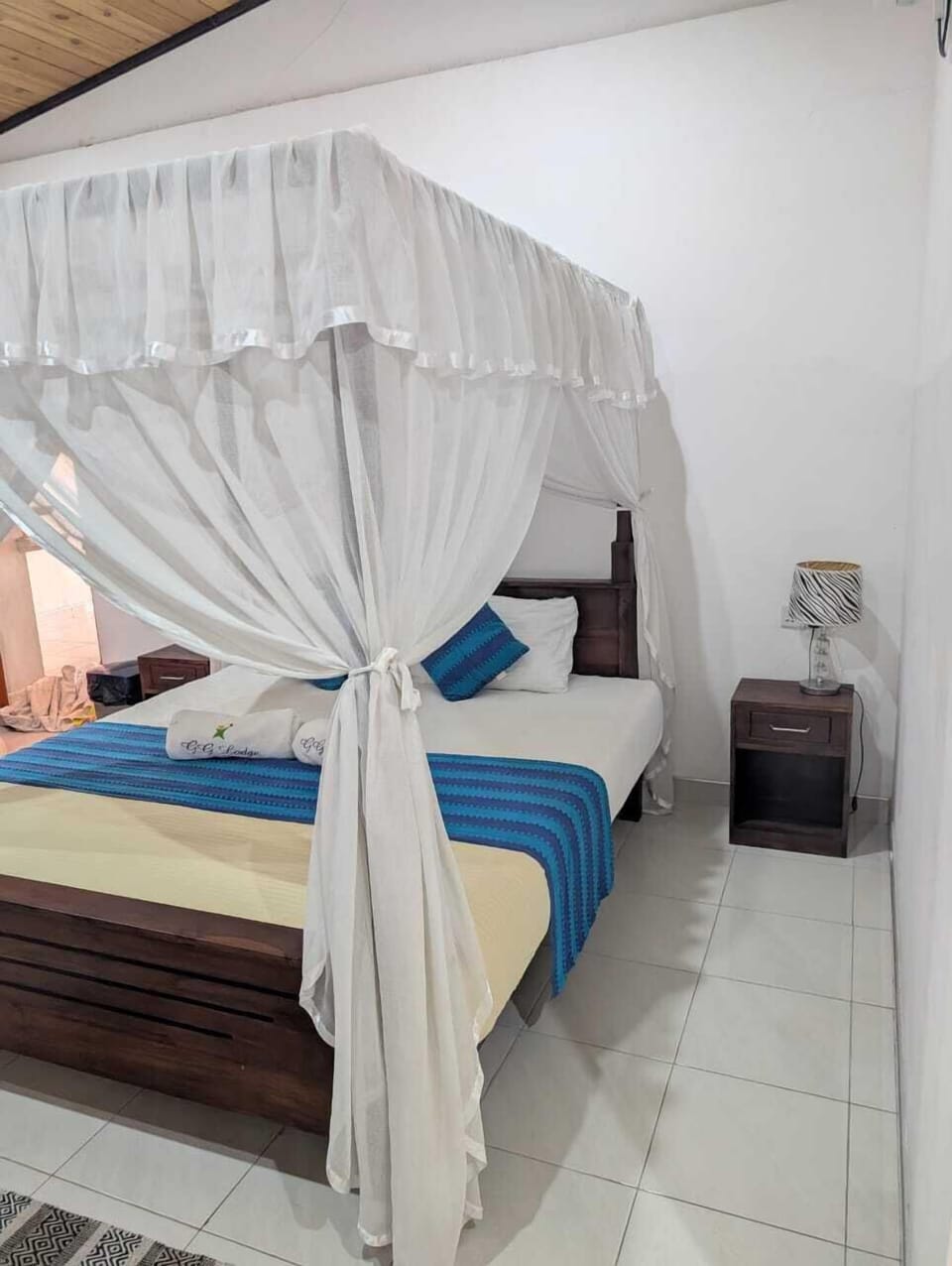 Deluxe Double Room, 1 Bedroom | Desk, laptop workspace