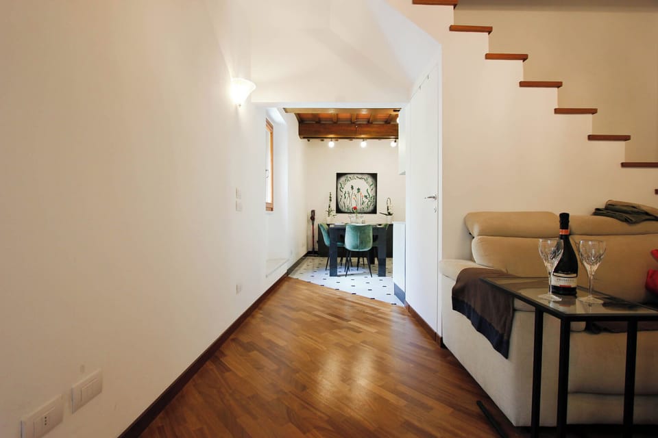 Apartment | Living area | Flat-screen TV