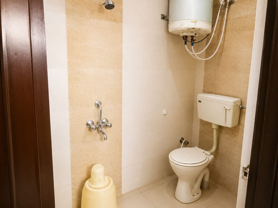 Shower, towels