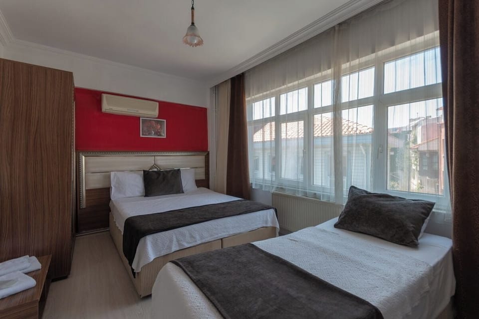 Classic Triple Room, 1 Bedroom | WiFi (free)