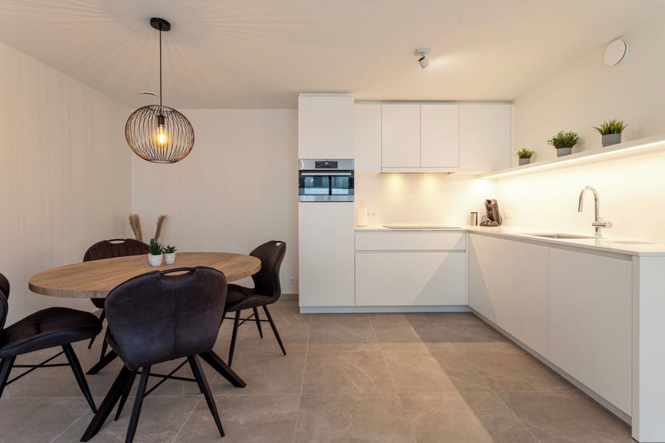 Apartment | Dining
