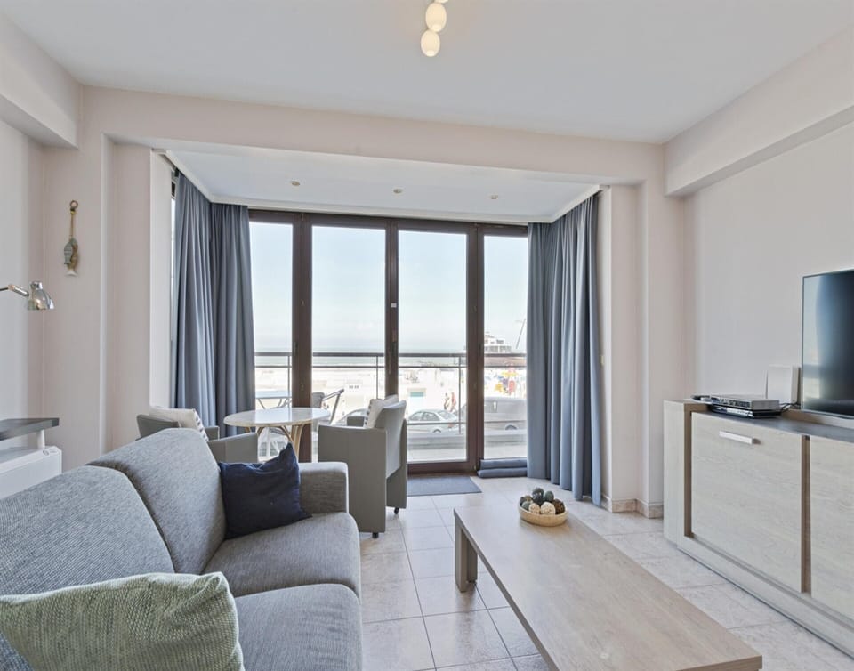 Apartment | Living room