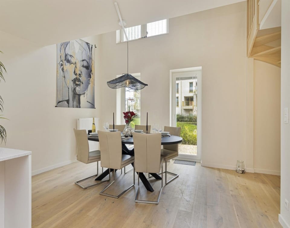 Apartment | Dining