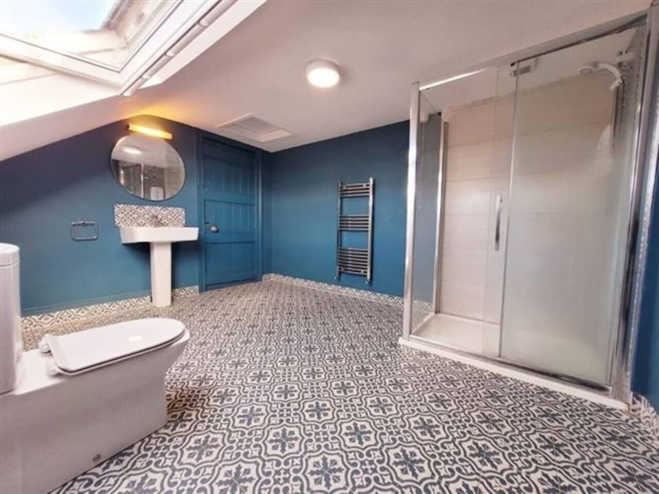 Bathroom 2- Top floor