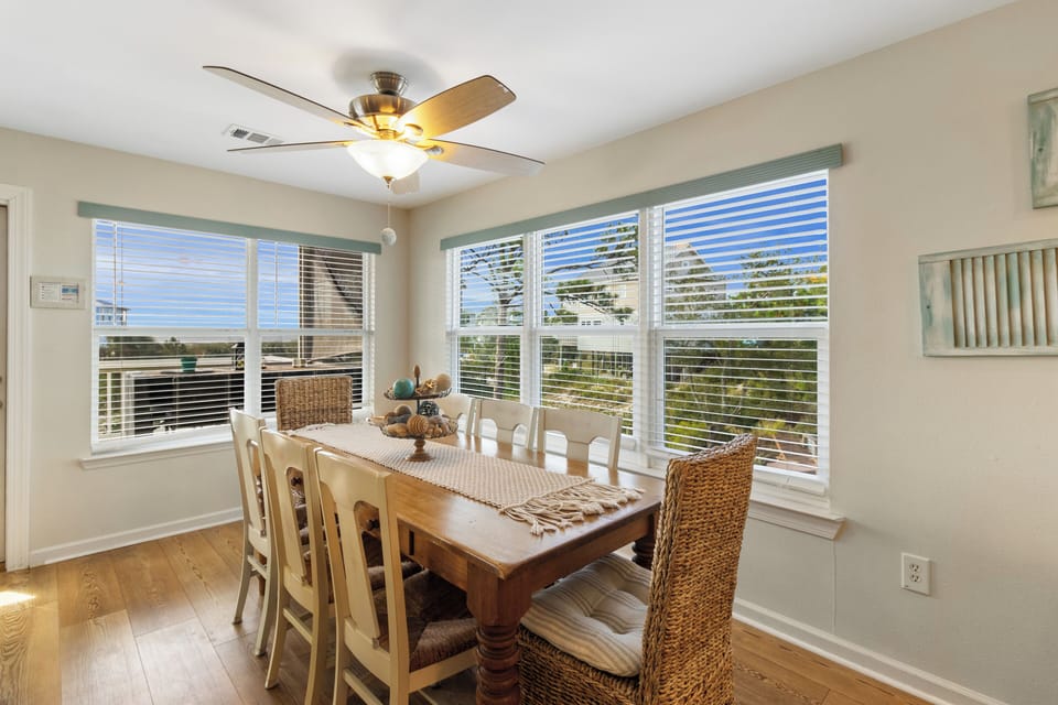 Dining area with seating for 8