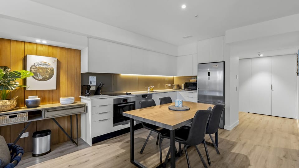 Open plan kitchen and dining area