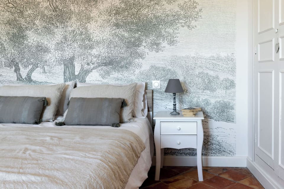 Deluxe Double Room, Garden View | Desk, laptop workspace, blackout drapes, iron/ironing board