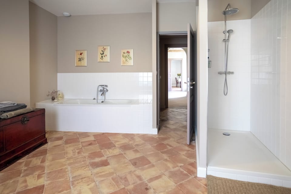 Deluxe Double Room, Garden View | Desk, laptop workspace, blackout drapes, iron/ironing board