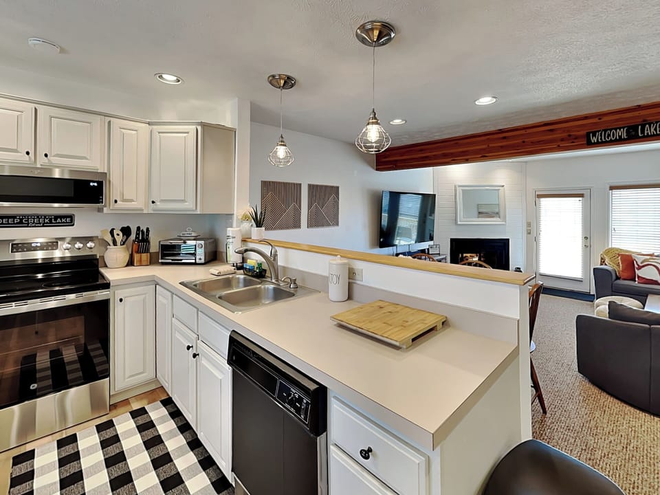 Studio (4 Bedrooms) | Property amenity