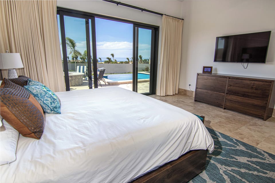 Master Bedroom 1 (3)