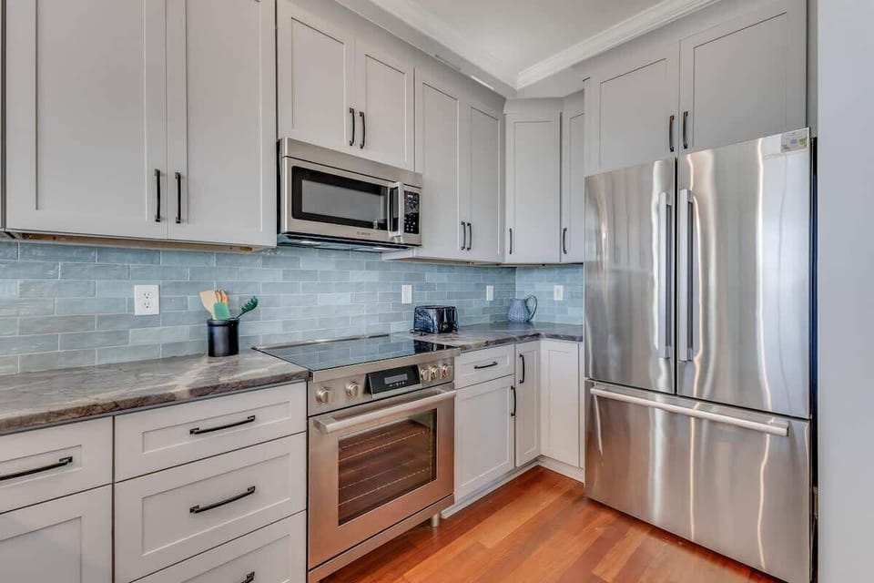 One Step Away Lower - Carolina Beach - Kitchen