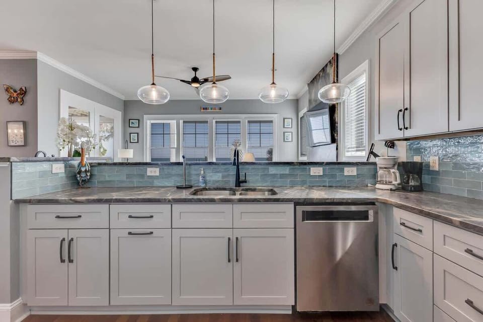 One Step Away Lower - Carolina Beach - Kitchen
