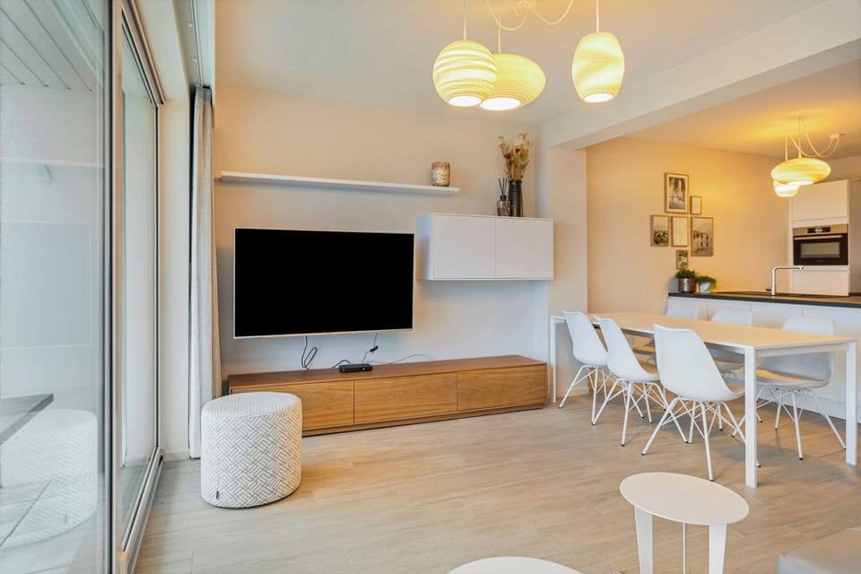 Apartment | Dining