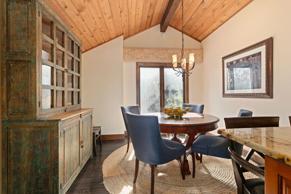 Dining Room, Dining Table, Furniture, Indoors, Table