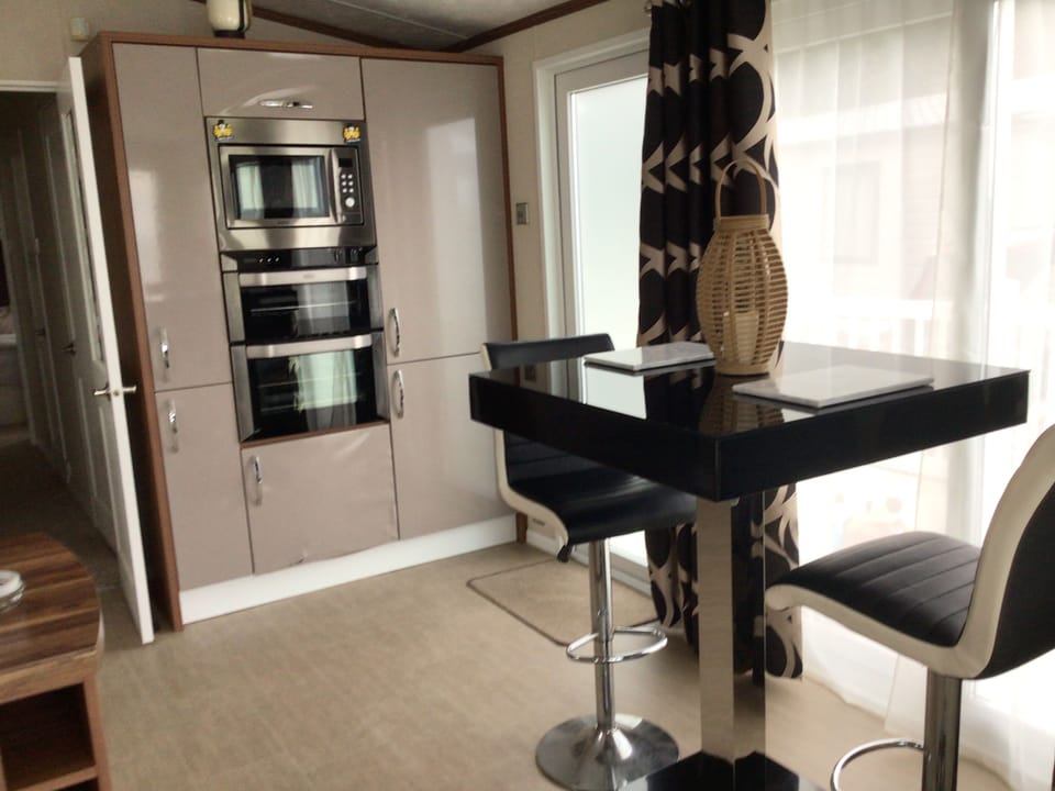 Chalet | Dining