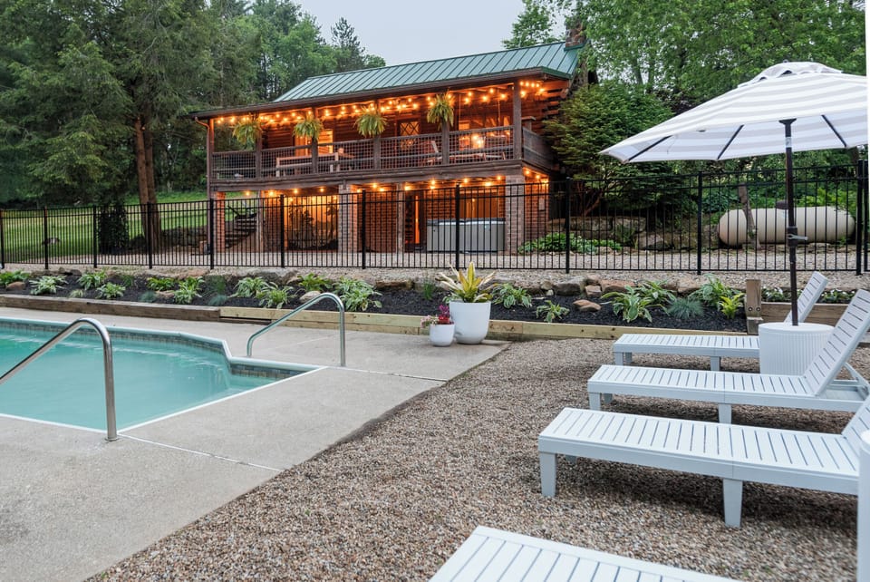 Are you ready for a reset? Our cabin with hot tub and pool awaits you!
