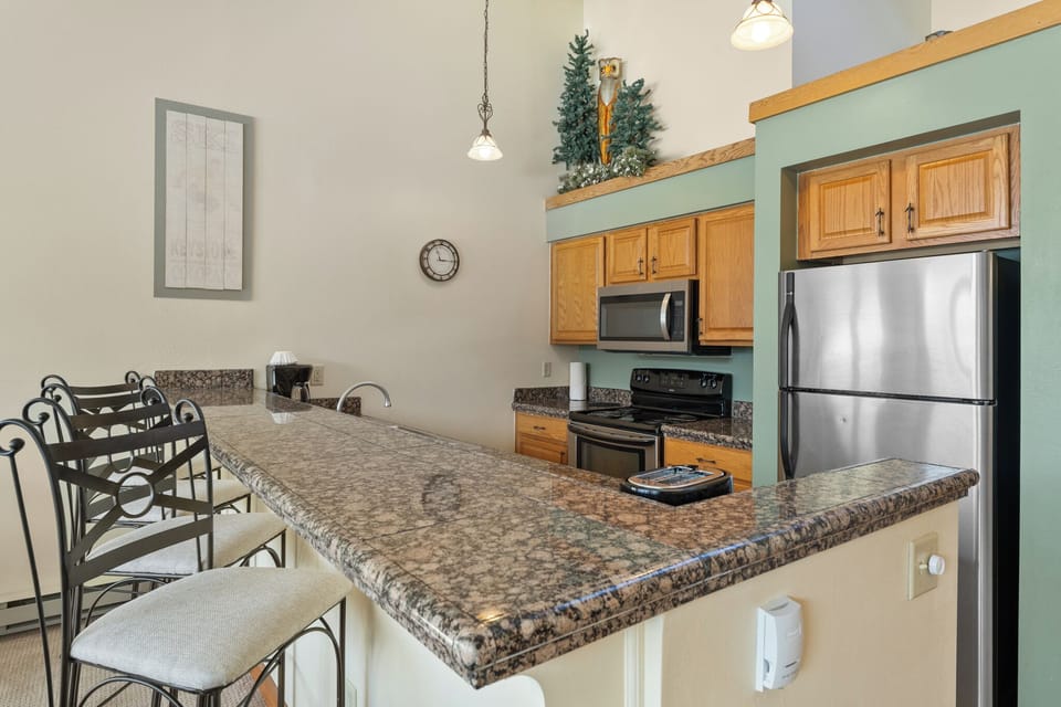 Condo (2 Bedrooms) | Property amenity
