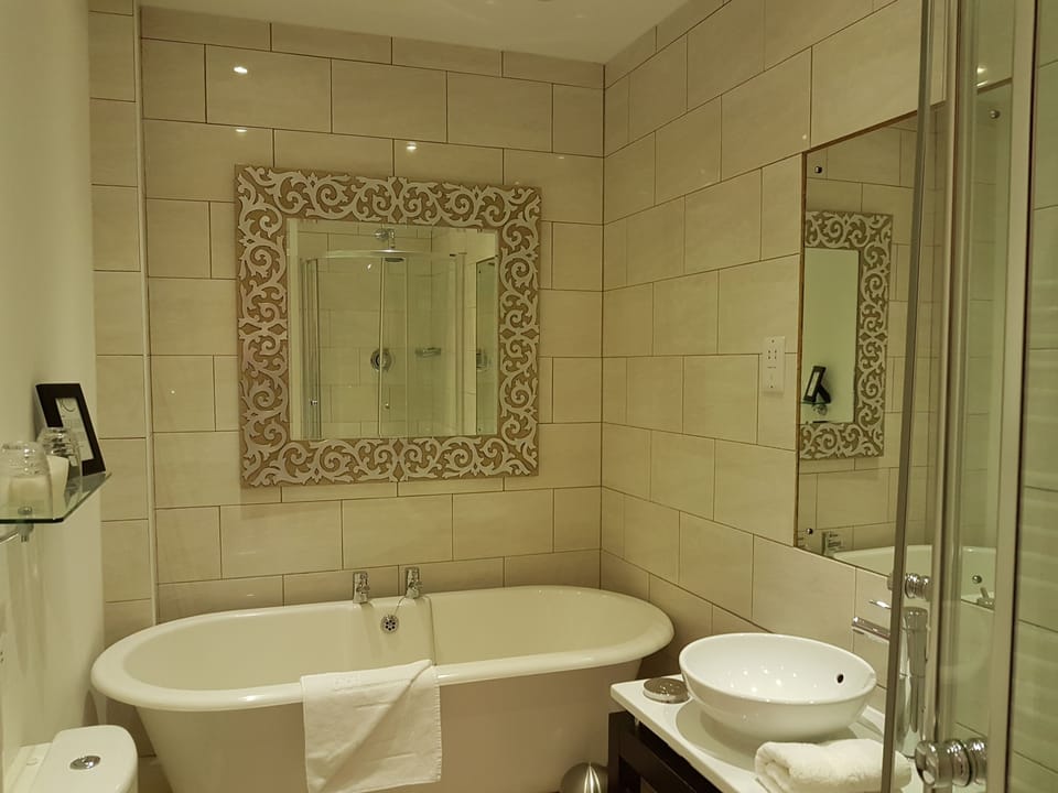 Free toiletries, hair dryer, towels, shampoo