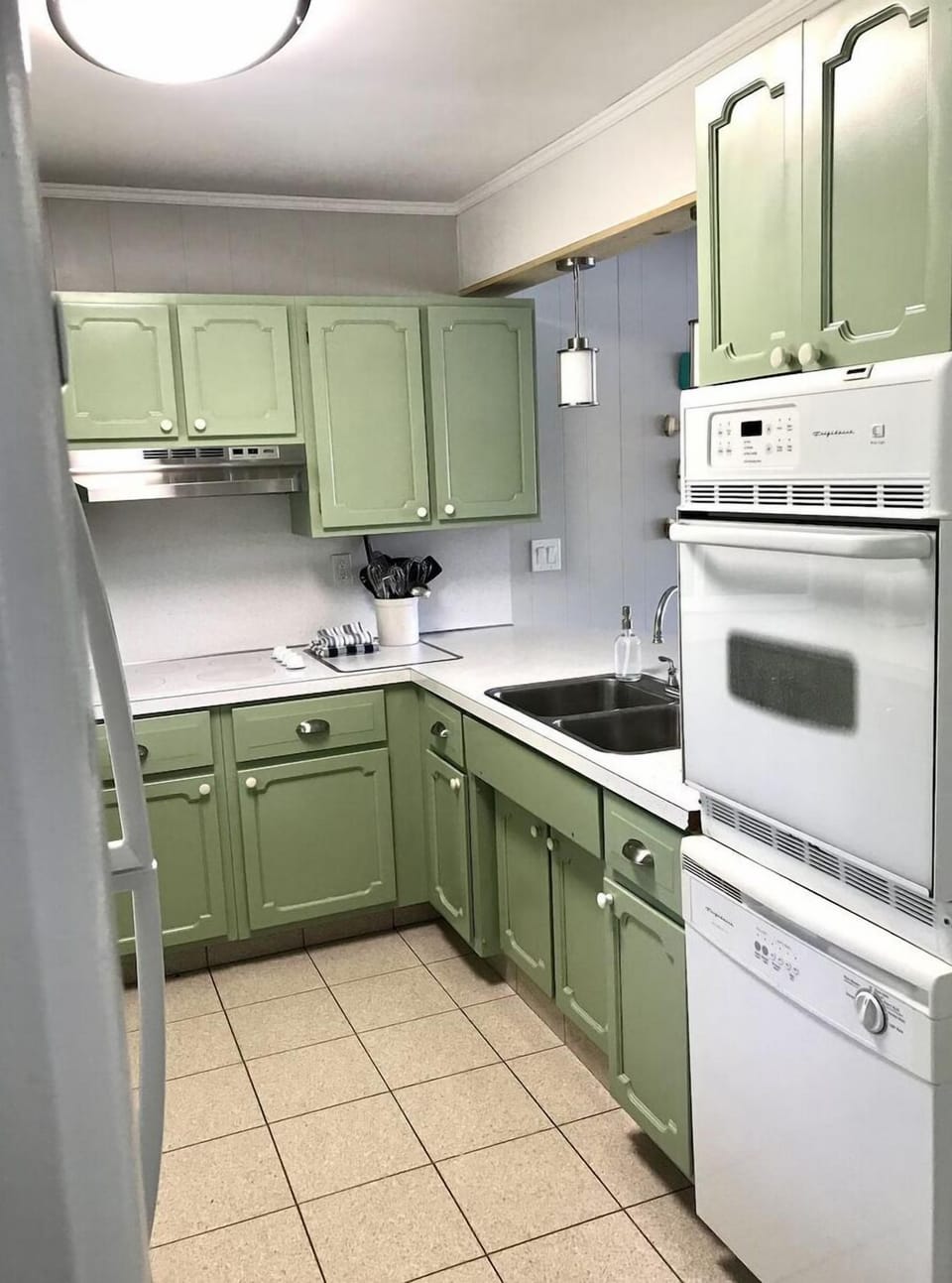 upper kitchen (2)