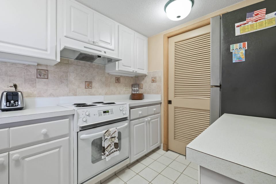Full Kitchen